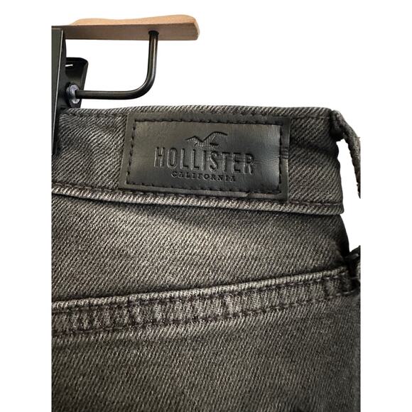 Hollister Women’s Black Curvy High Rise Mom Jeans Size 9R Stretch Denim - Picture 2 of 6